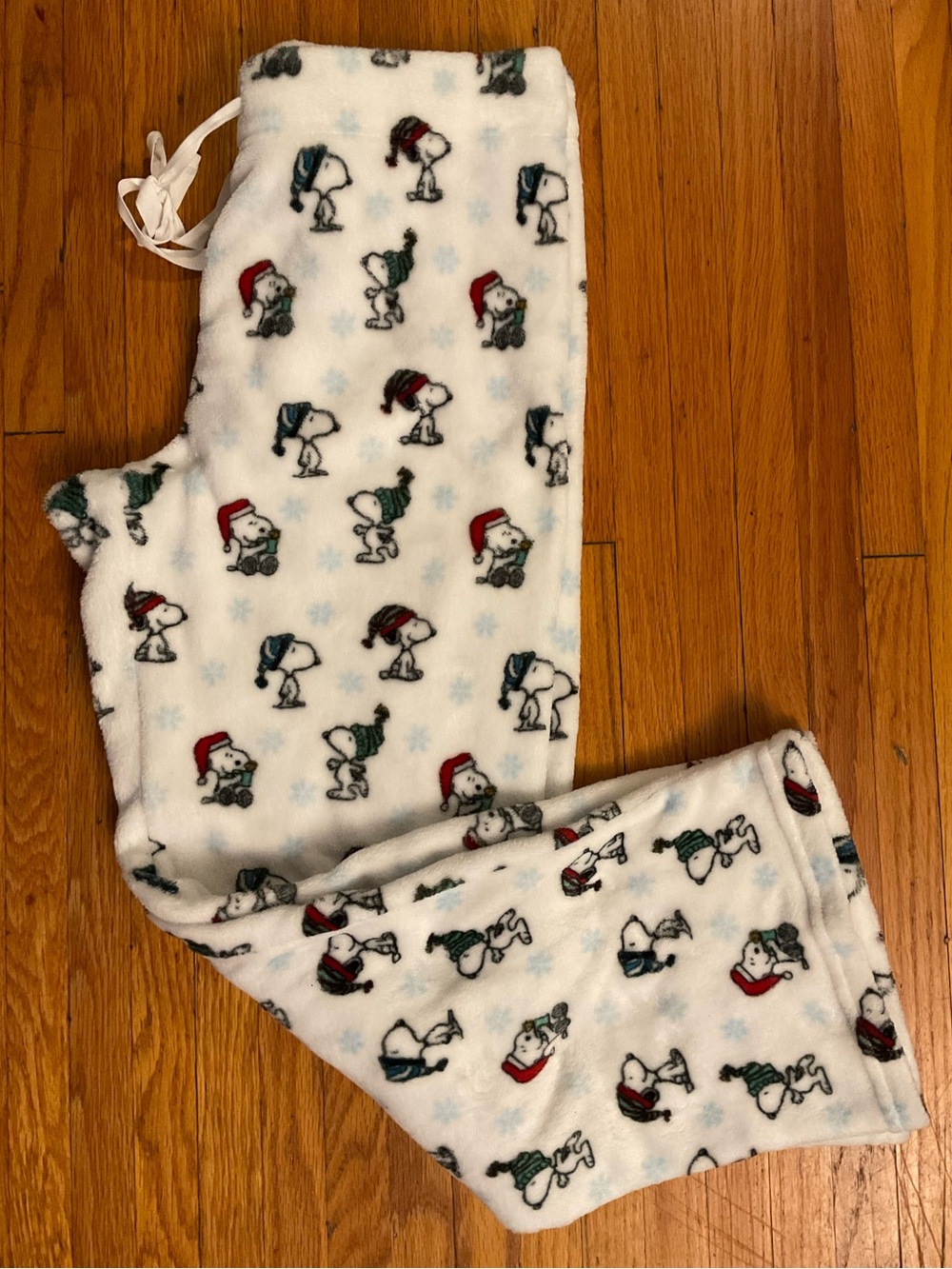 PEANUTS “Snoopy” CHRISTMAS Women’s cozy soft Fleece Lounge pants LARGE Juniors